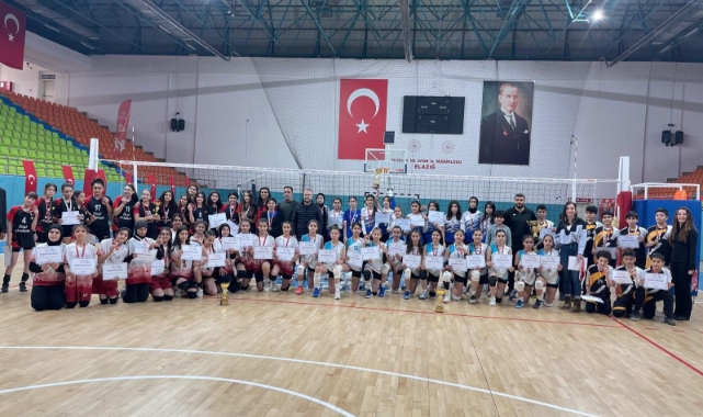 Elazığ’da okul sporları voleybol müsabakaları sona erdi