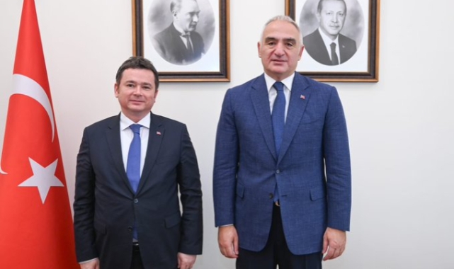 Erkan Aydın, Bakan Ersoy ile bir araya geldi