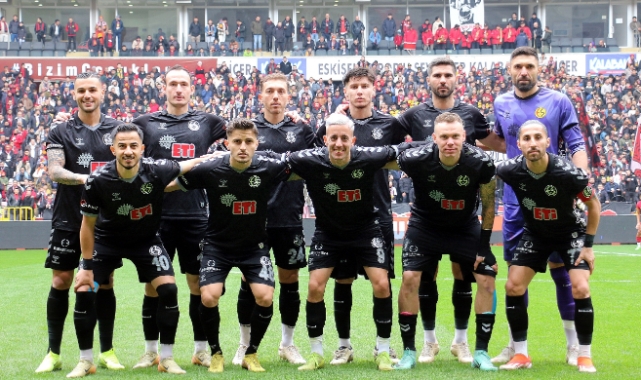 Eskişehirspor şampiyonluk yolunda galibiyet aldı