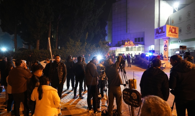 Ferdi Tayfur'un sevenleri dua edip gözyaşlarına boğuldu
