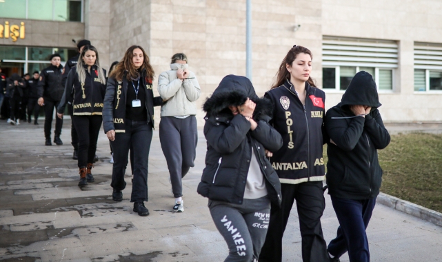 Fuhuş şebekesine 'Oyunbozan' operasyonu