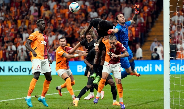 Galatasaray 23 maçtır yenilmiyor