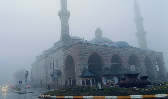 Görüş mesafesi düştü, Selimiye gözden kayboldu