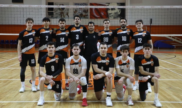İnegöl Belediyespor rakibine set vermedi