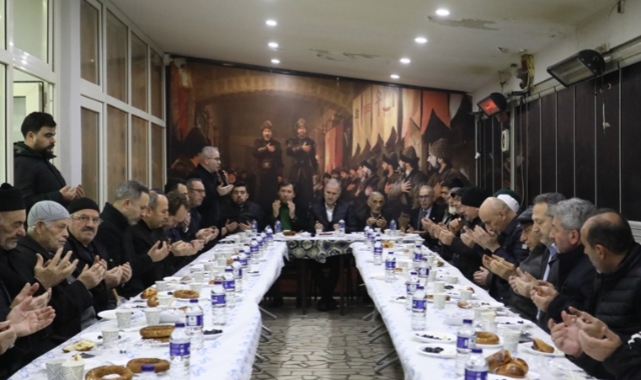 İnegöl'de Bereket Sofrası Halit Paşa Caminde kuruldu