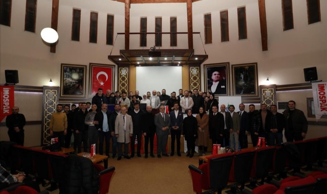 İnegöl'de fuar öncesi mobilya pazarlamacılarına eğitim