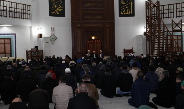 İnegöl'de üç aylar sabah namazı ile karşılandı