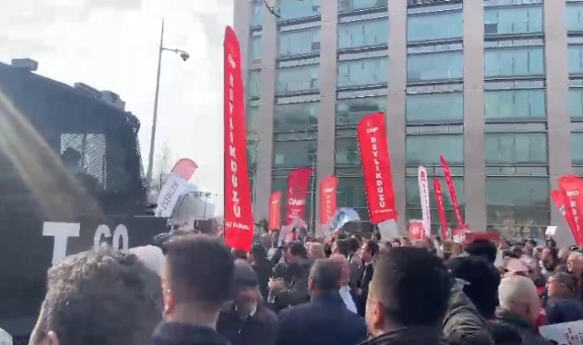 İstanbul Adalet Sarayı önünde gerginlik çıktı
