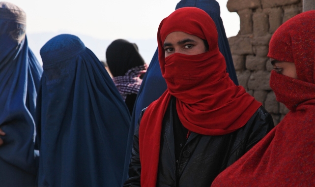 İsviçre’de burka giymek yasaklandı