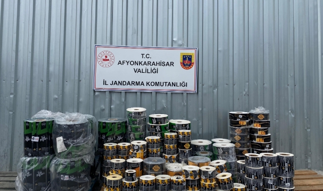 Jandarma 30 ton taklit üretim kaşar ve beyaz peynir ele geçirdi