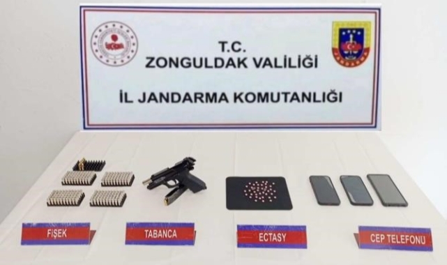 Jandarmanın operasyonunda şasi numarası kazınmış 14 motosiklet ele geçirildi