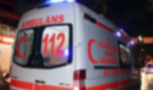 Kamyon ile otomobil çarpıştı: 1 yaralı