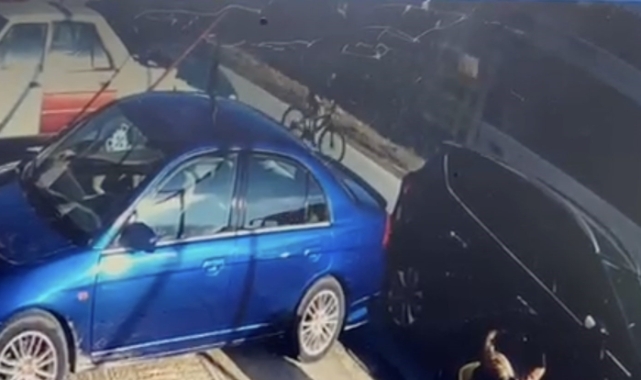 Kapaklı'da servis minibüsü bisikletli çocuğa çarptı