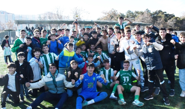 Kayseri Şekerspor U16 takımı şampiyon oldu
