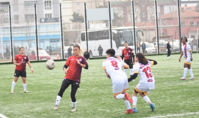 Kayserispor Kadın FK sürprize imza atmak istiyor