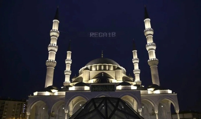 Kısa ve anlamlı Regaip Kandili mesajları sözleri 2025!