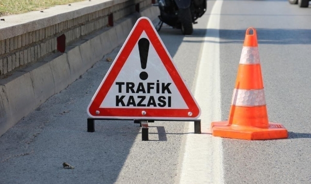 Kontrolden çıkan araç takla atarak durabildi: Yaralılar var!