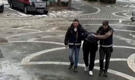 Konya’da otobüsteki yolcunun çantasından uyuşturucu hap çıktı