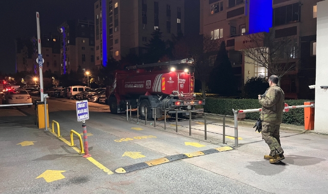 Küçükçekmece'de sitede çıkan yangın korkuttu
