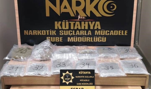 Kütahya'da durdurulan iki araçta uyuşturucu ele geçirildi!