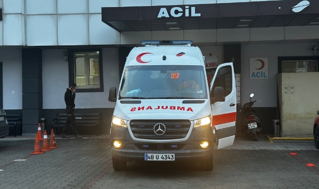 Milas'ta balkondan düşen 2 yaşındaki bebek yaralandı