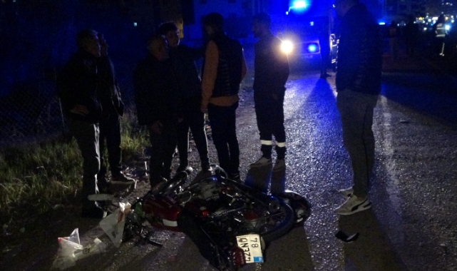 Motosikletli gencin feci ölümü: Herkes cenazenin kaldırılmasını izledi