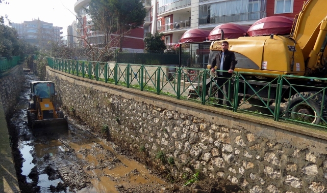 Mudanya'daki Kara Dere temizleniyor
