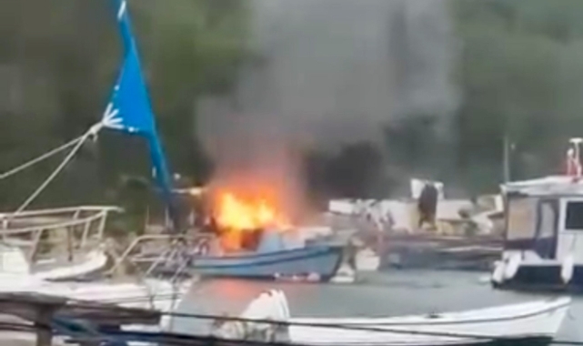 Muğla'da balıkçı teknesi alev aldı