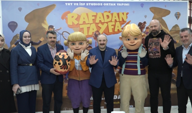 Mustafa Varank'tan çocuklara karne hediyesi!