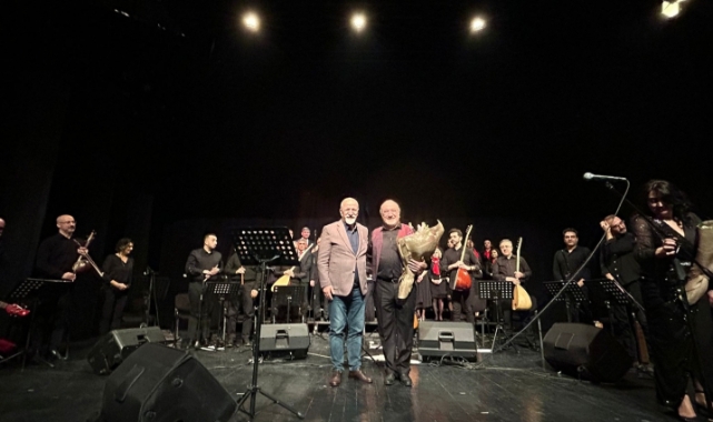Nilüfer Türk Halk Müziği Korosu’ndan unutulmaz bir gece