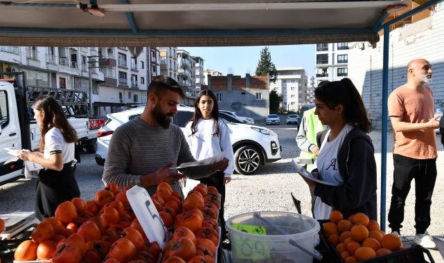 Öğrenciler dağıttıkları broşürlerle sigara izmariti kirliliğine dikkat çekti