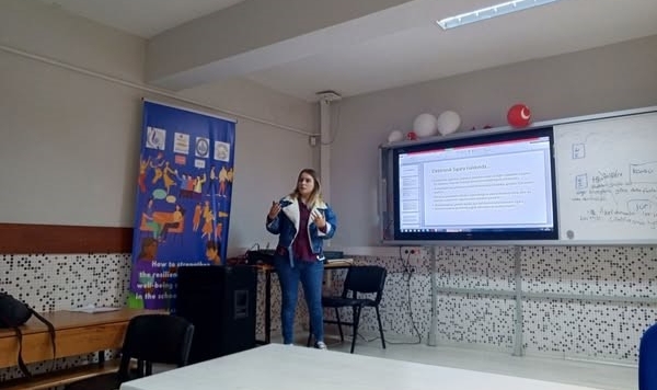 Öğrencilere 'Sigara ve Bağımlılıkla Mücadele Eğitimi' verildi
