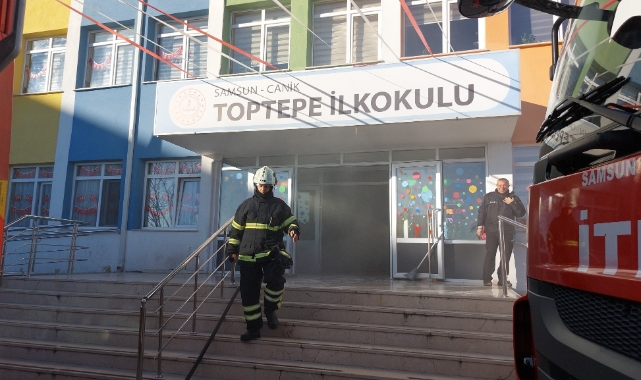 Okulda yangın paniği