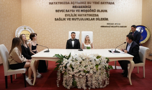Osmangazi’de 1 yılda 6 bin çift mutluluğa 'evet' dedi