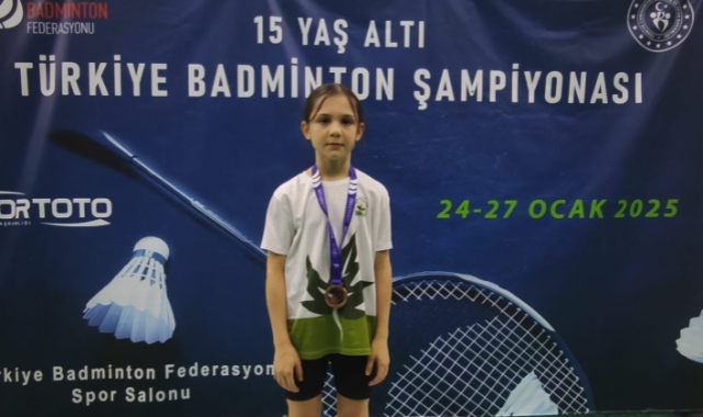 Osmangazili genç badmintoncudan gururlandıran başarı