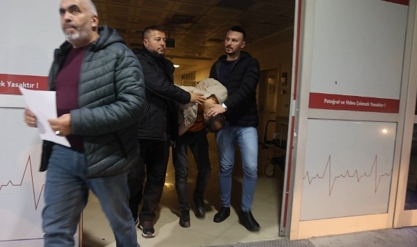"Pes" dedirten hırsızlık: Parasını çaldığı teyzesine çiçek gönderdi