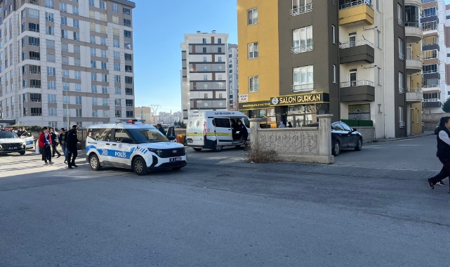 Polis memuru başından vurulmuş halde bulundu