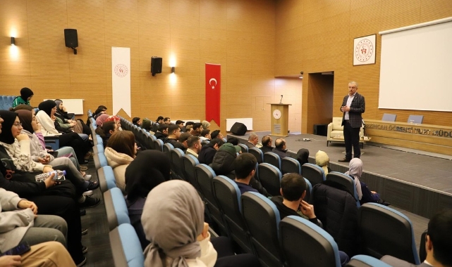 Rektör Levent, Erzincan KYK öğrencileri ile bir araya geldi