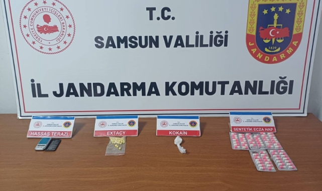 Samsun'da jandarma 3 uyuşturucu tacirini yakaladı