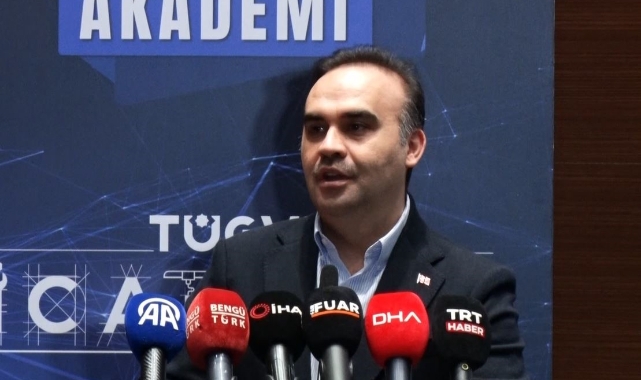 Sanayi ve Teknoloji Bakanı Fatih Kacır: Ay'a erişmeyi hedefliyoruz