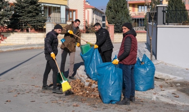 Şehir genelinde kapsamlı temizlik çalışmaları sürüyor