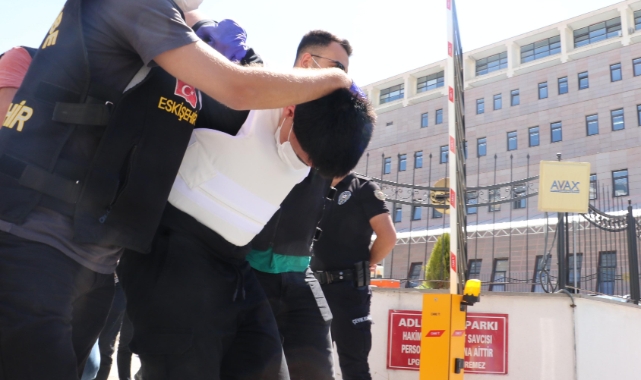 Sokakta 5 kişiyi bıçaklayan şahsa 108 yıl hapis istemi!