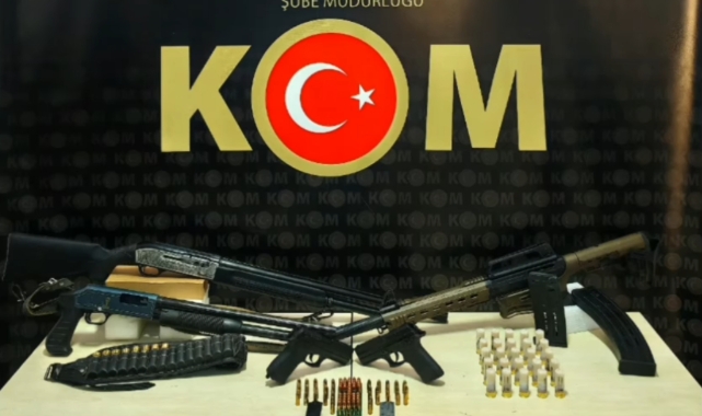 Suç örgütlerine operasyon! Ev değil adeta cephanelik!