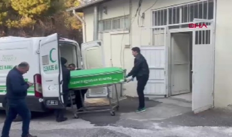 Tartıştığı kız kardeşlerini tabancayla vurdu!
