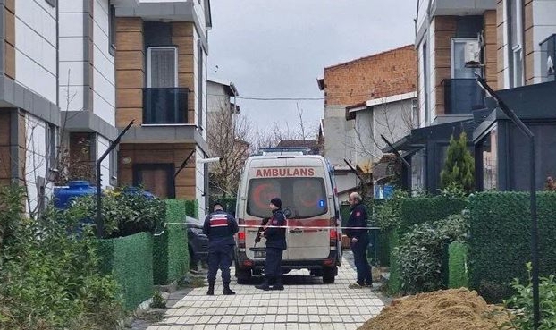 Tekirdağ'da eşi ve kızını öldüren şahıs yaşamına son verdi