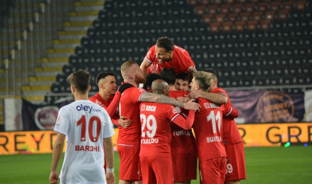 Trendyol 1. Lig: Çorum FK: 3 - Ümraniyespor: 1