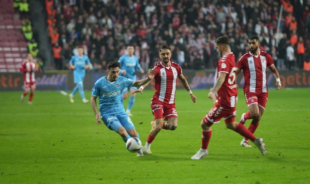 Trendyol Süper Lig: Samsunspor: 1 - Trabzonspor: 0 (İlk yarı)