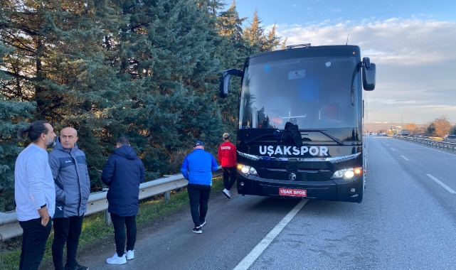 Uşakspor otobüsüne taşlı saldırdılar!