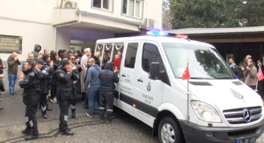 Usta sanatçı Ferdi Tayfur için AKM'de tören düzenleniyor