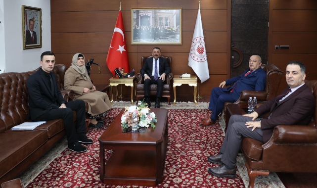 Vali Hacıbektaşoğlu şehit ailesini ağırladı